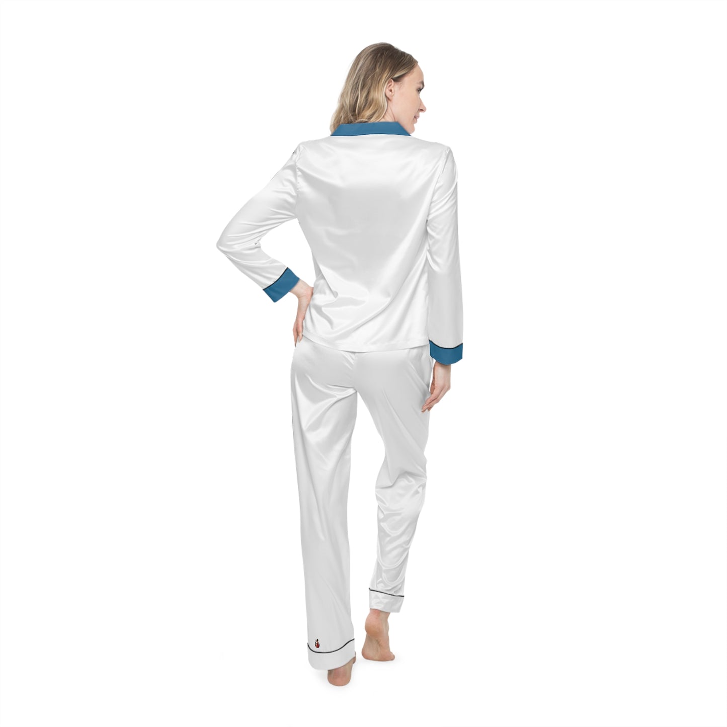 Snooty Fox Art Elegant Women's Satin Pajamas Set - Cozy Luxury for Every Night - OLP