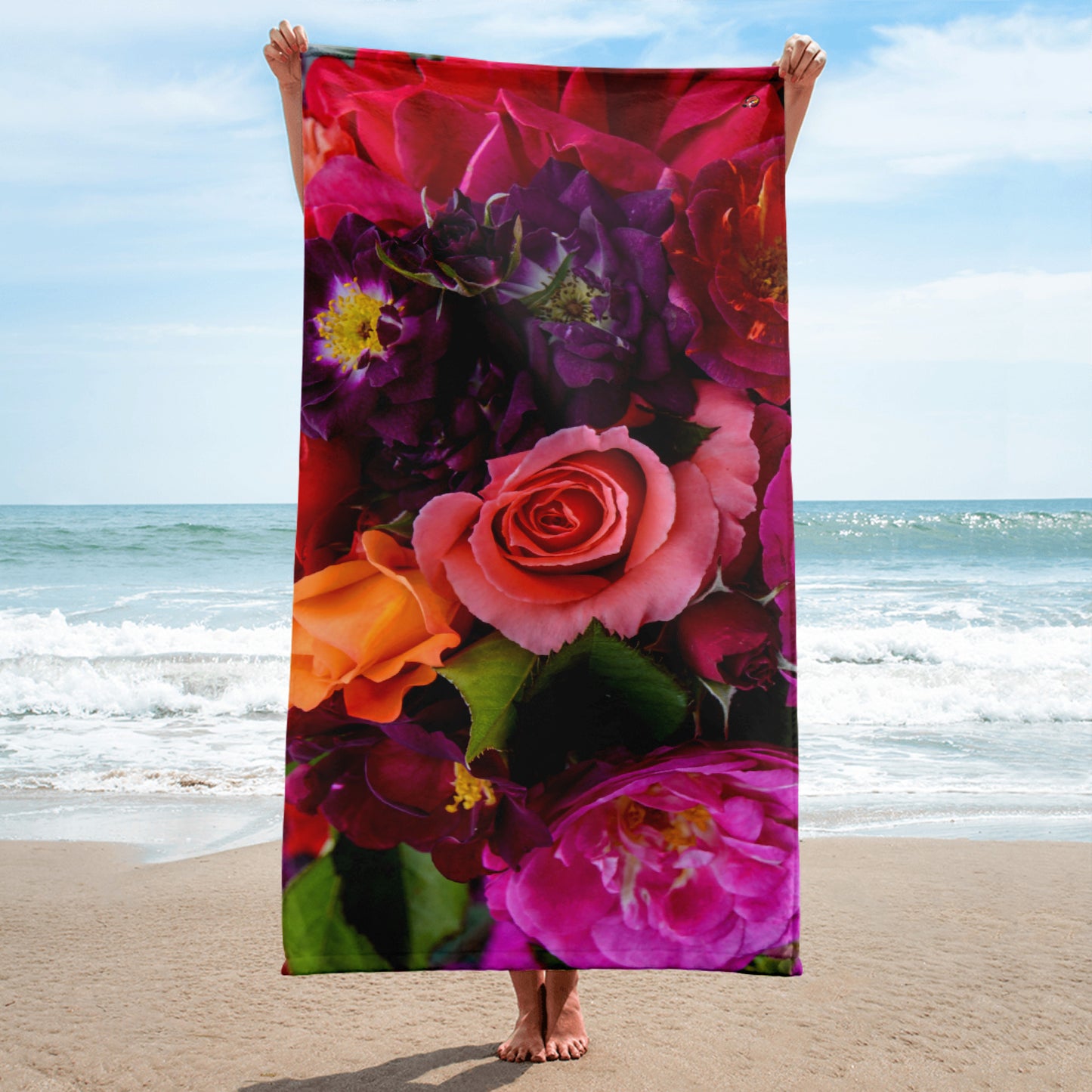 Snooty Fox Art Bath Towel - Roses II