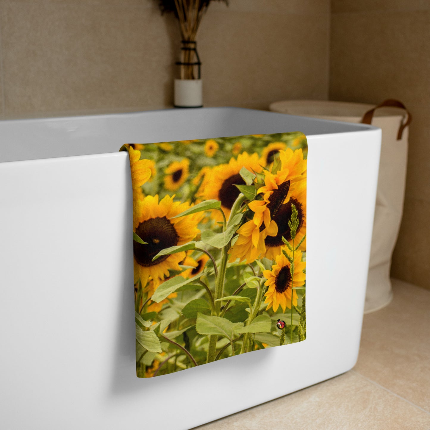 Snooty Fox Art Bath Towel - Sunflowers